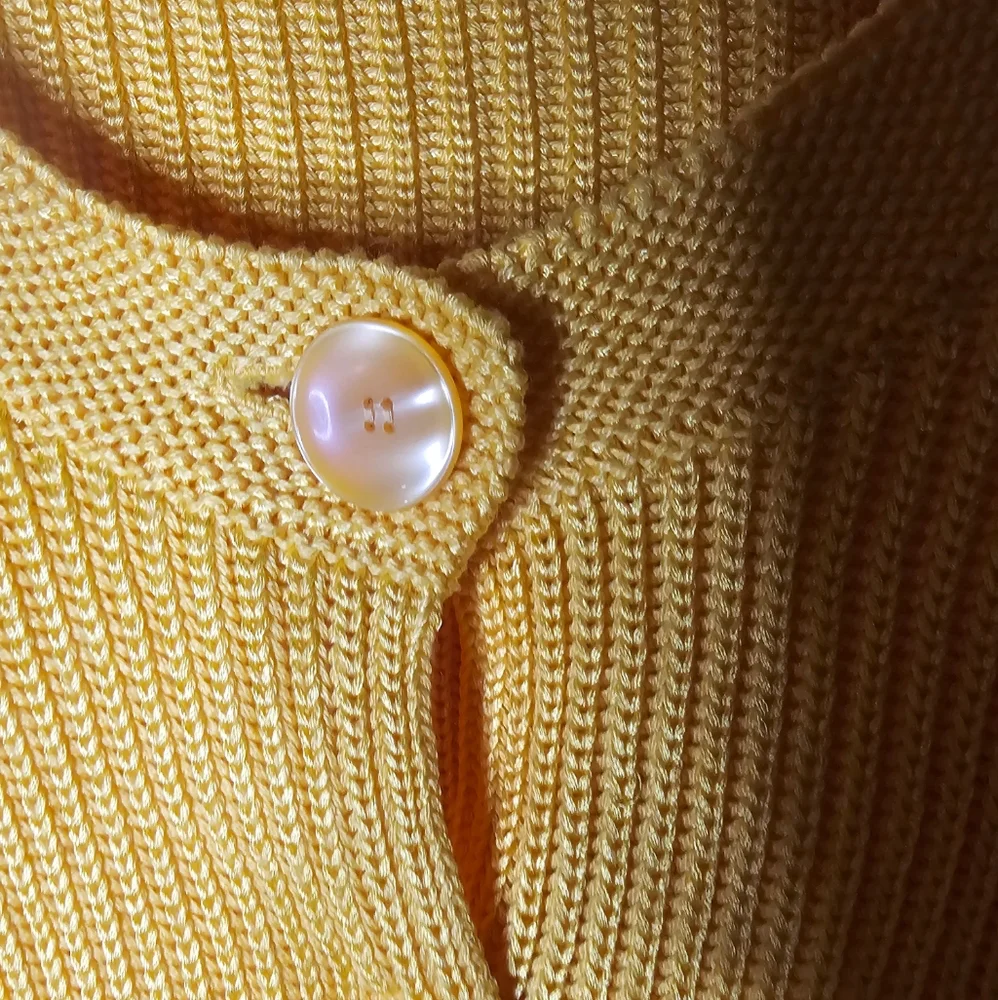 Jones New York gold knitted sweater/cardigan button down 3/4 sleeves size PM